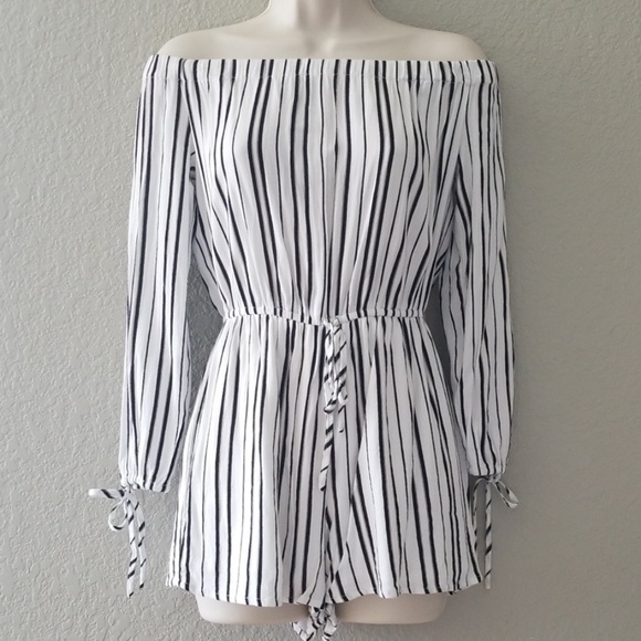 Kendall & Kylie Dresses & Skirts - KENDALL&KYLIE ROMPER